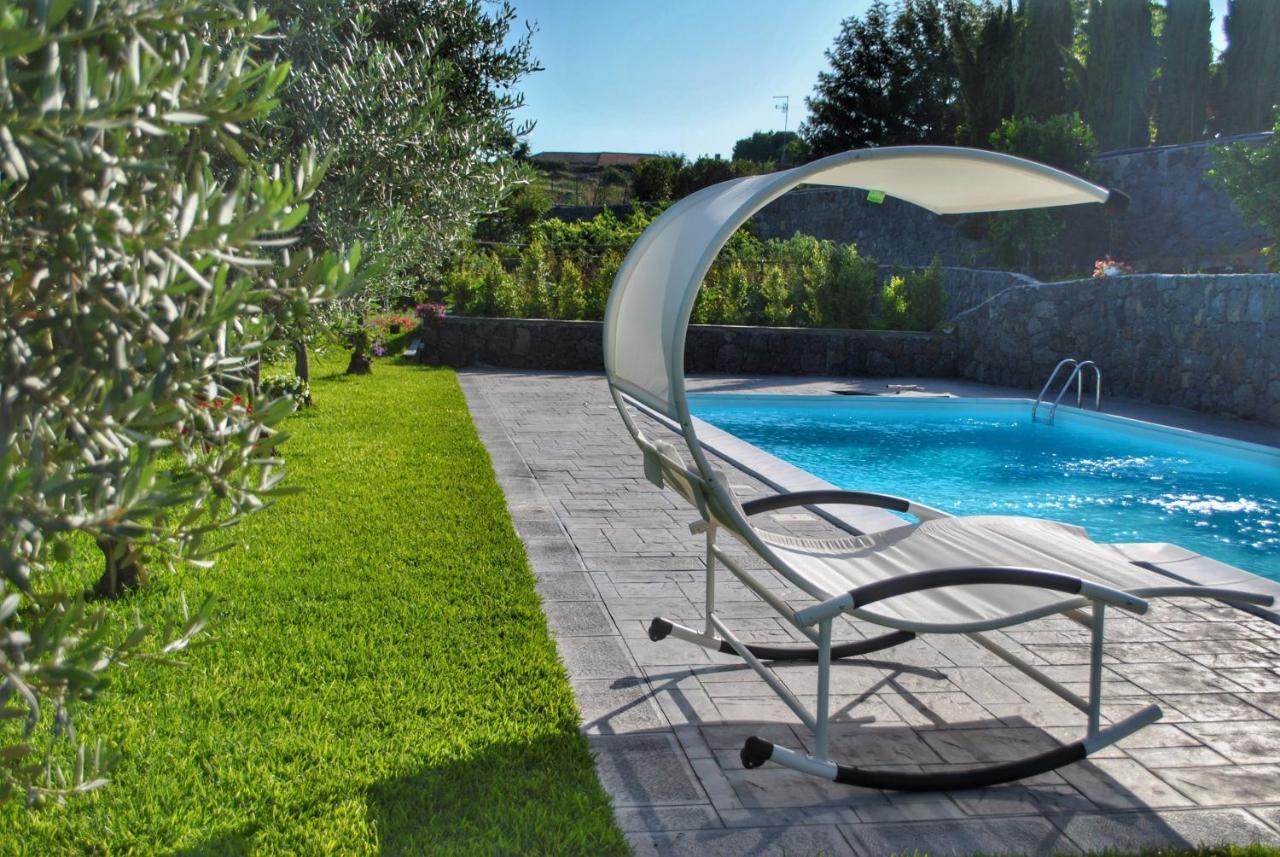 Villa Dedalisa By Holidayngo Acireale Exterior photo