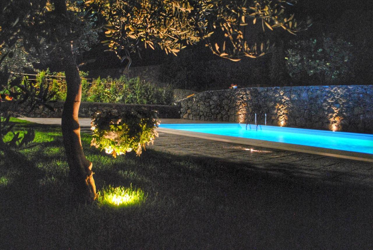 Villa Dedalisa By Holidayngo Acireale Exterior photo